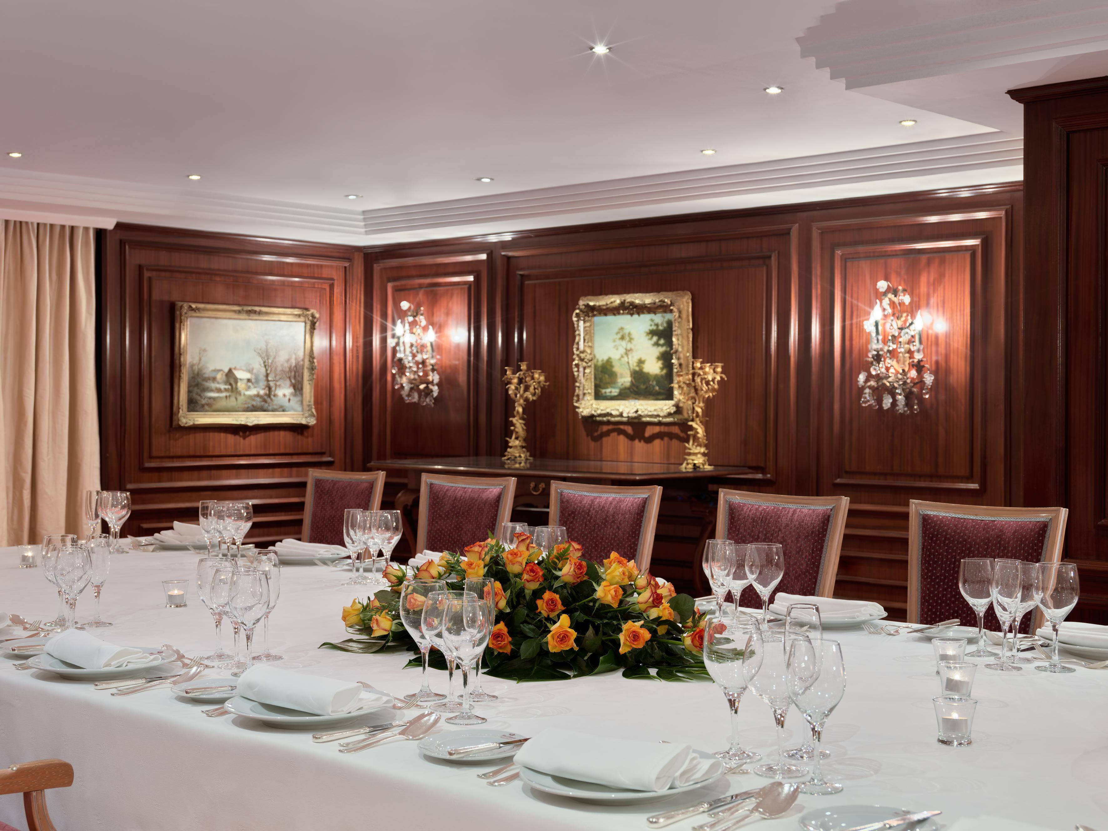 东方植物园水疗花园酒店 拉克鲁斯 外观 照片 The interior of the restaurant