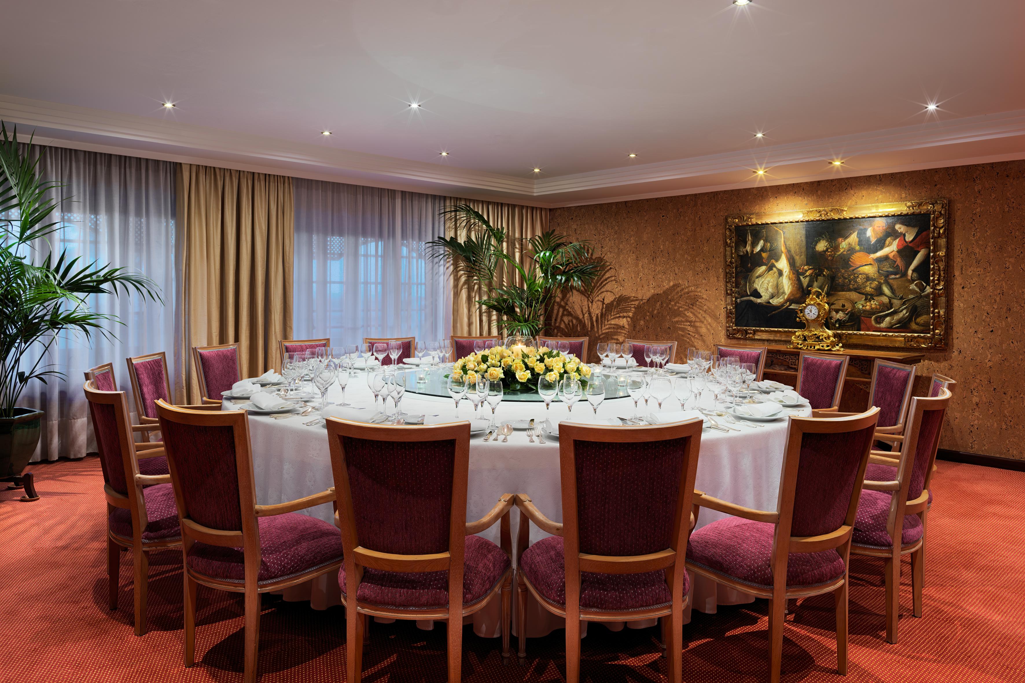 东方植物园水疗花园酒店 拉克鲁斯 外观 照片 A table set for a banquet