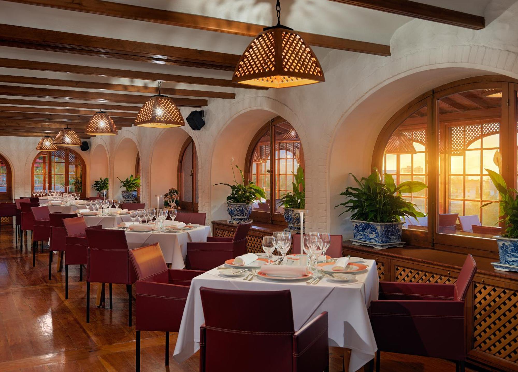 东方植物园水疗花园酒店 拉克鲁斯 外观 照片 Restaurant interior