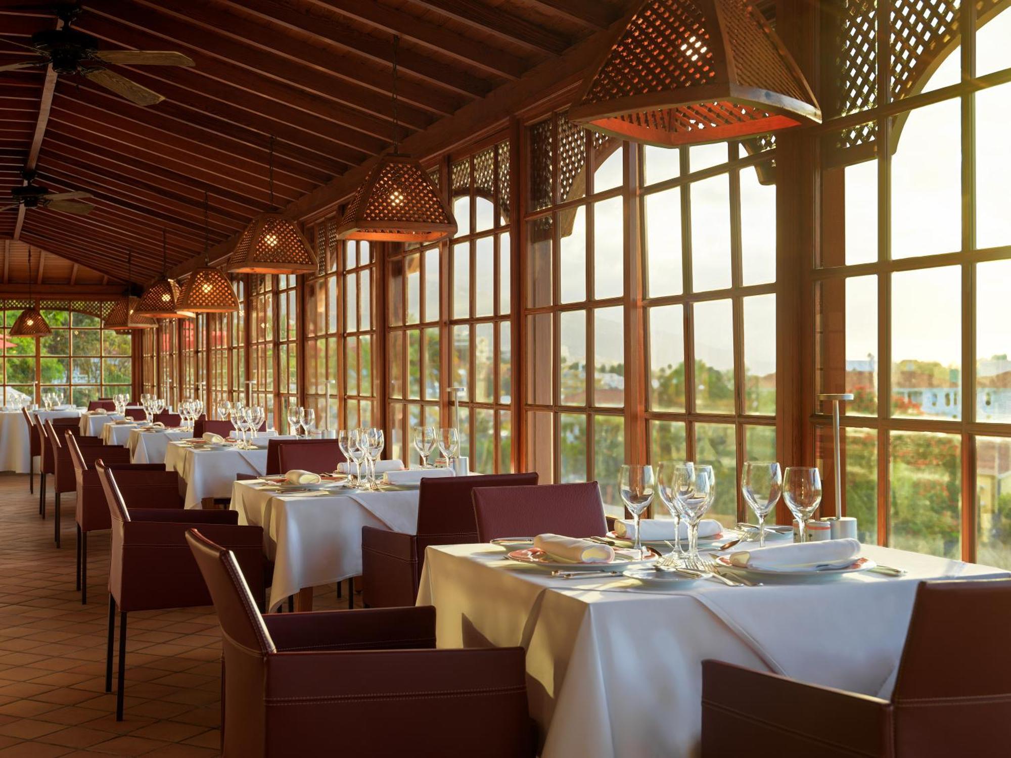 东方植物园水疗花园酒店 拉克鲁斯 外观 照片 Restaurant